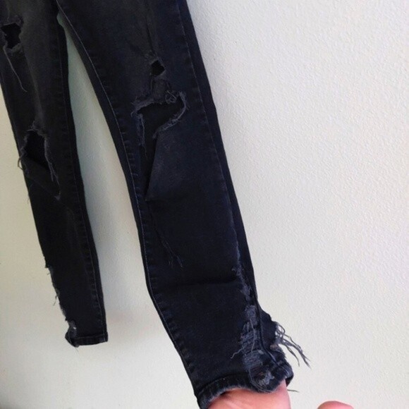 WE THE FREE High Rise Moms jean distress Frayed Jeggings skinny Black Jeans| 28 - Picture 4 of 8